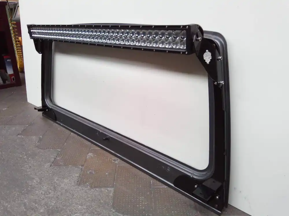 Spedito Oggi Kit Staffe Barra Led Parabrezza Suzuki SJ/Samurai