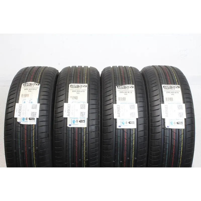 Offerta 205 65 R15 94V DAYTON TOURING 2