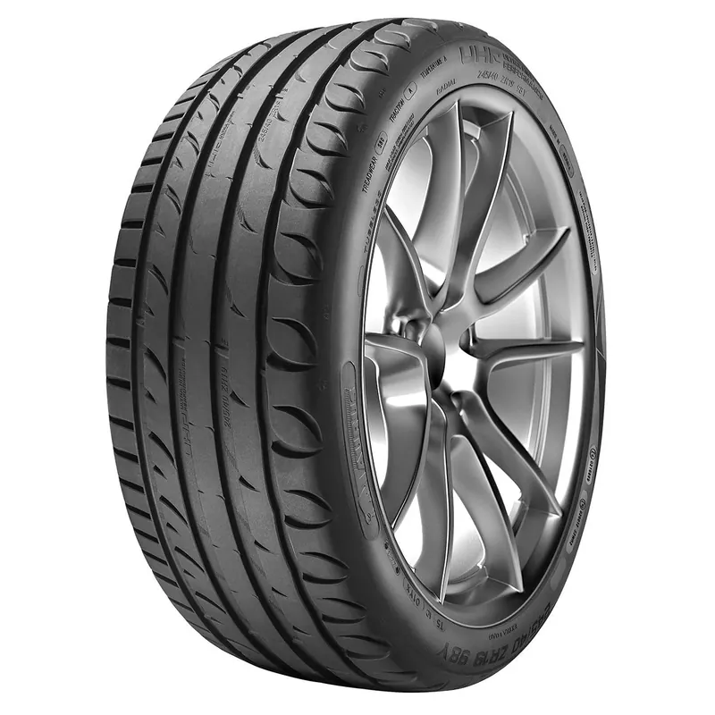 TAURUS ULTRA HIGH PERFORMANCE XL 225/45 R18 95W TL Prezzo Conveniente